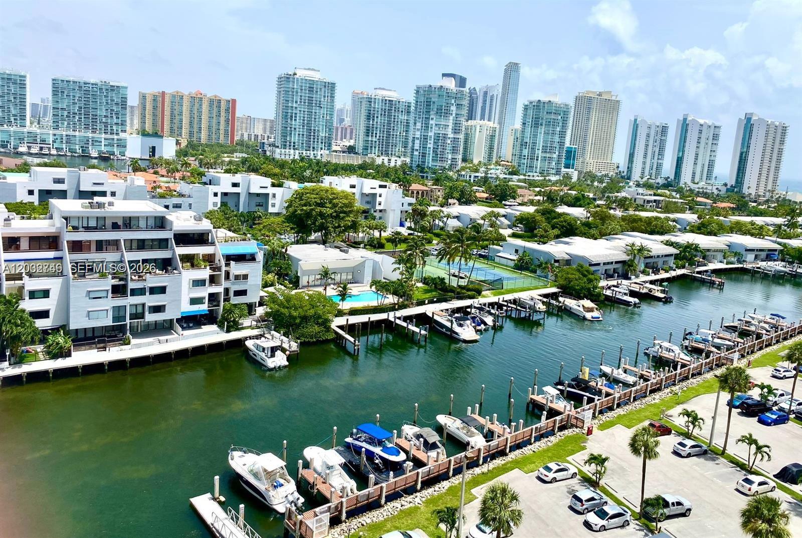400 Kings Point Drive