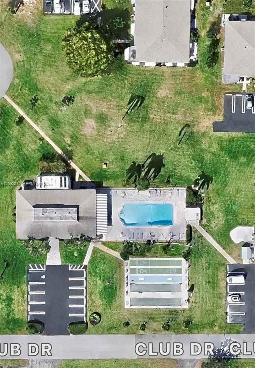 1042 North Drive