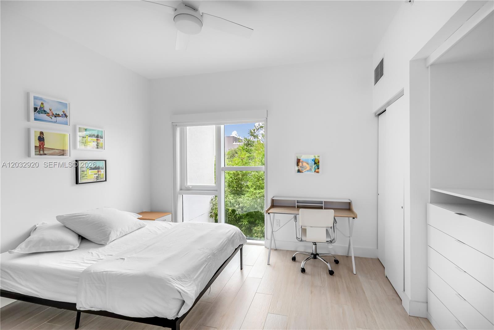 455 NE 39th Street