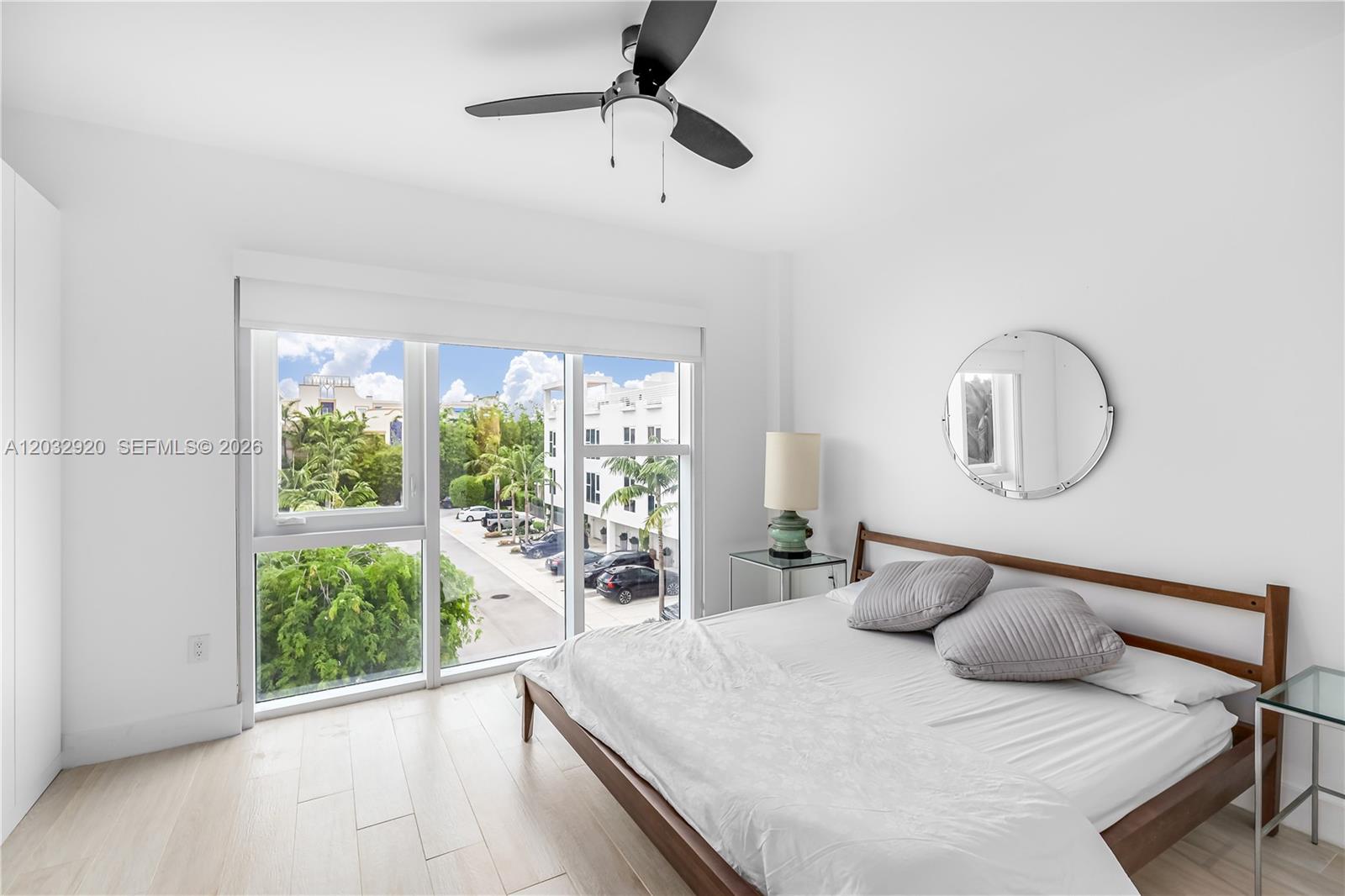 455 NE 39th Street
