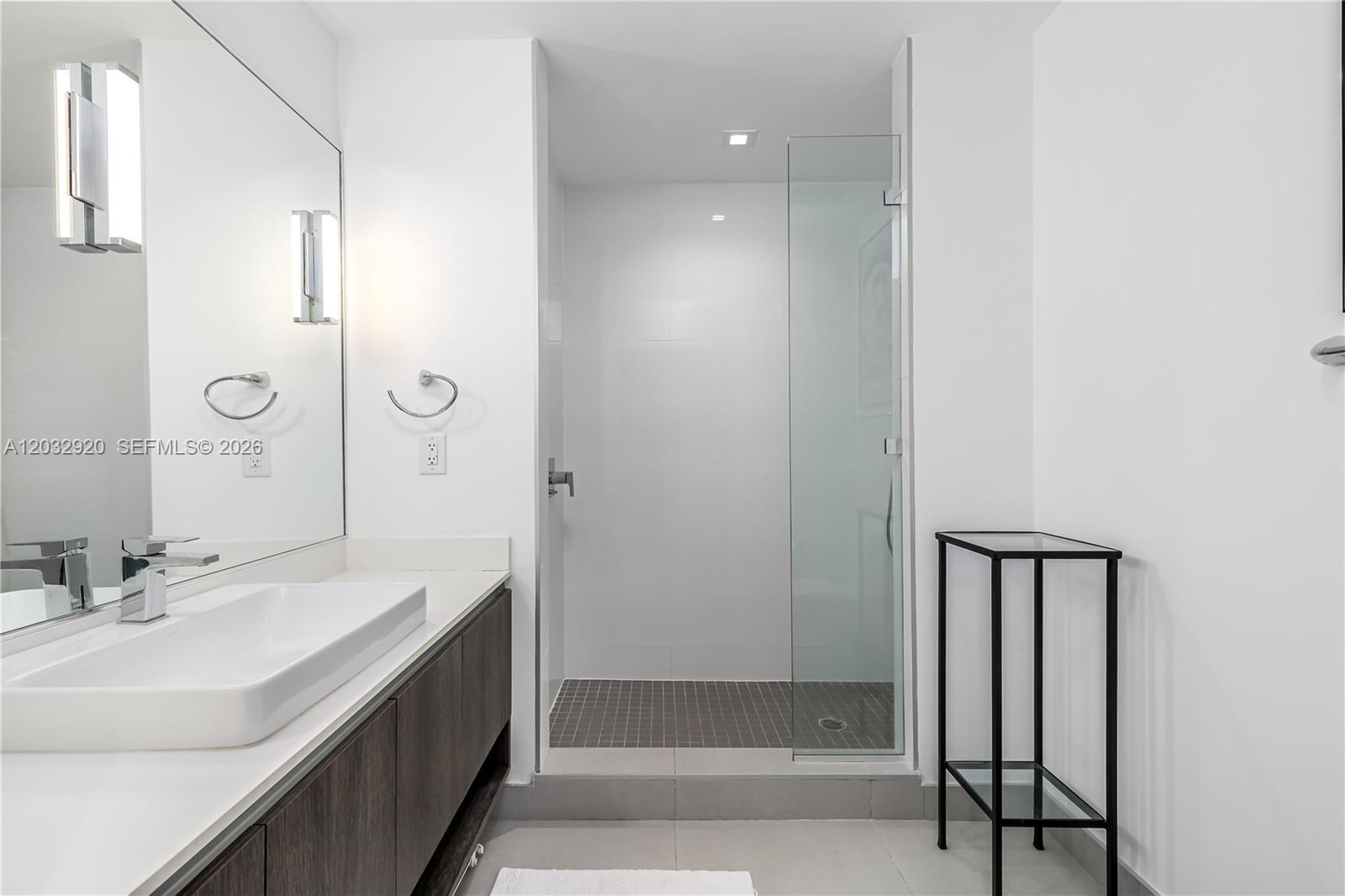 455 NE 39th Street