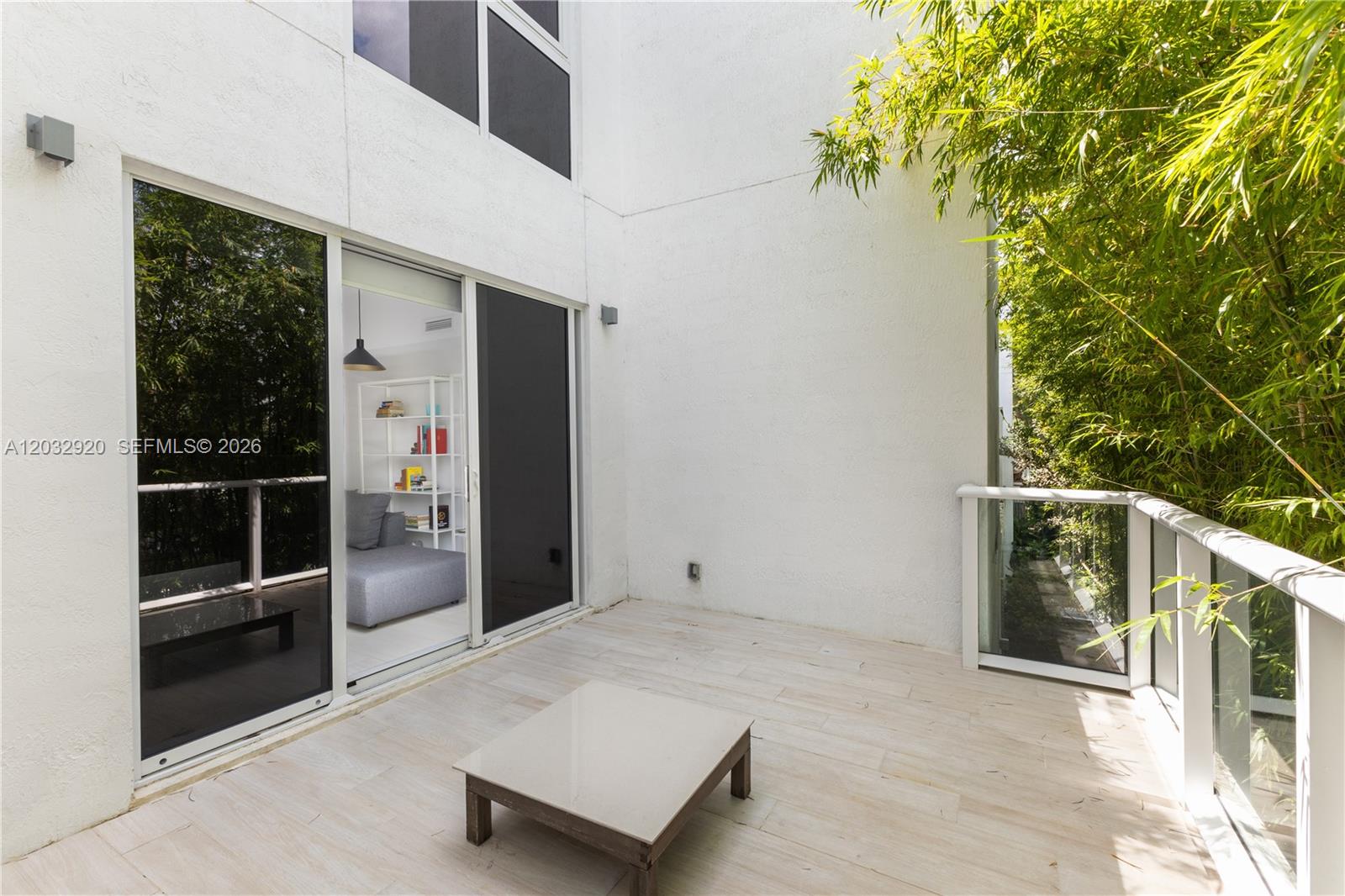 455 NE 39th Street