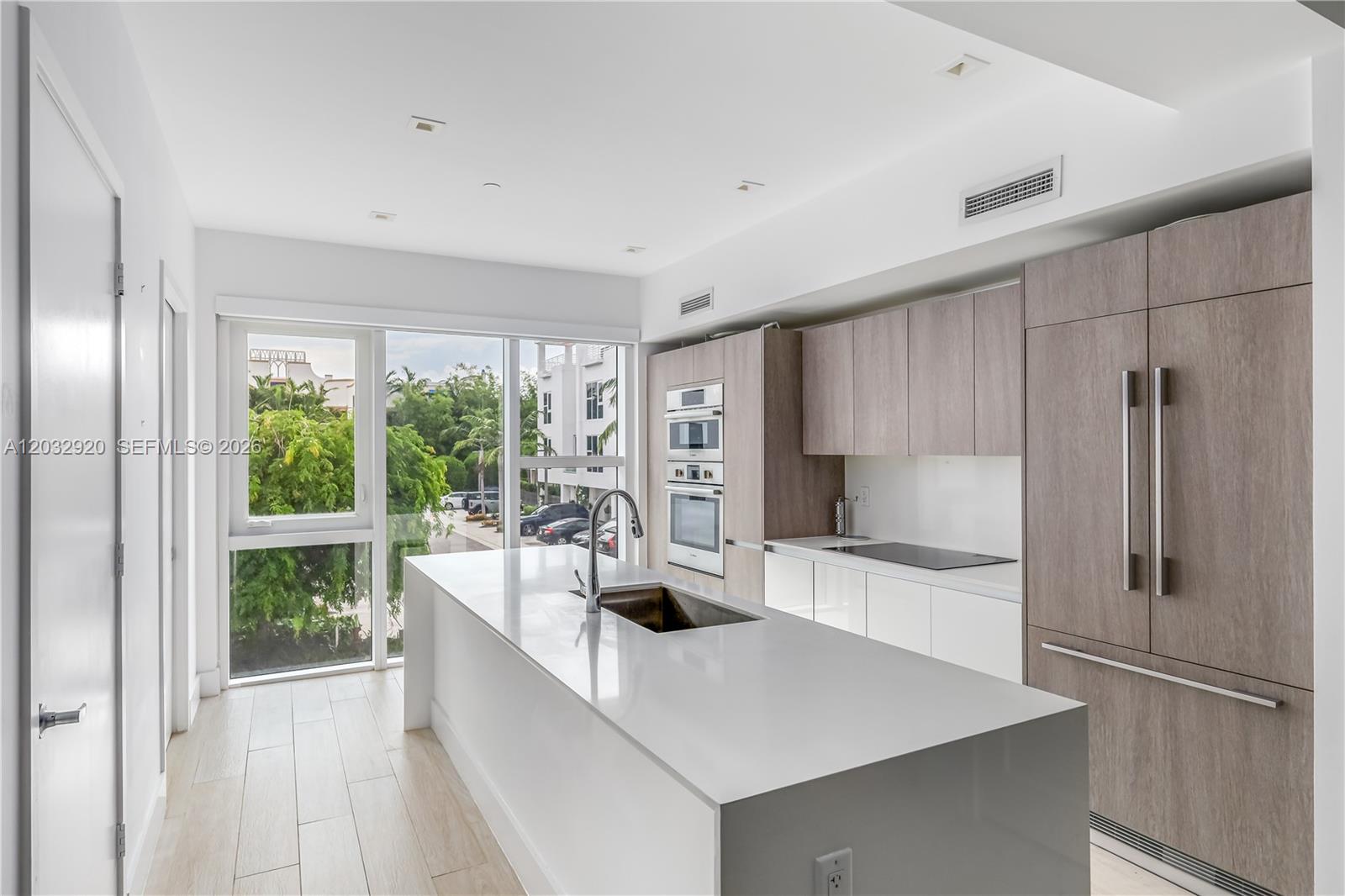 455 NE 39th Street