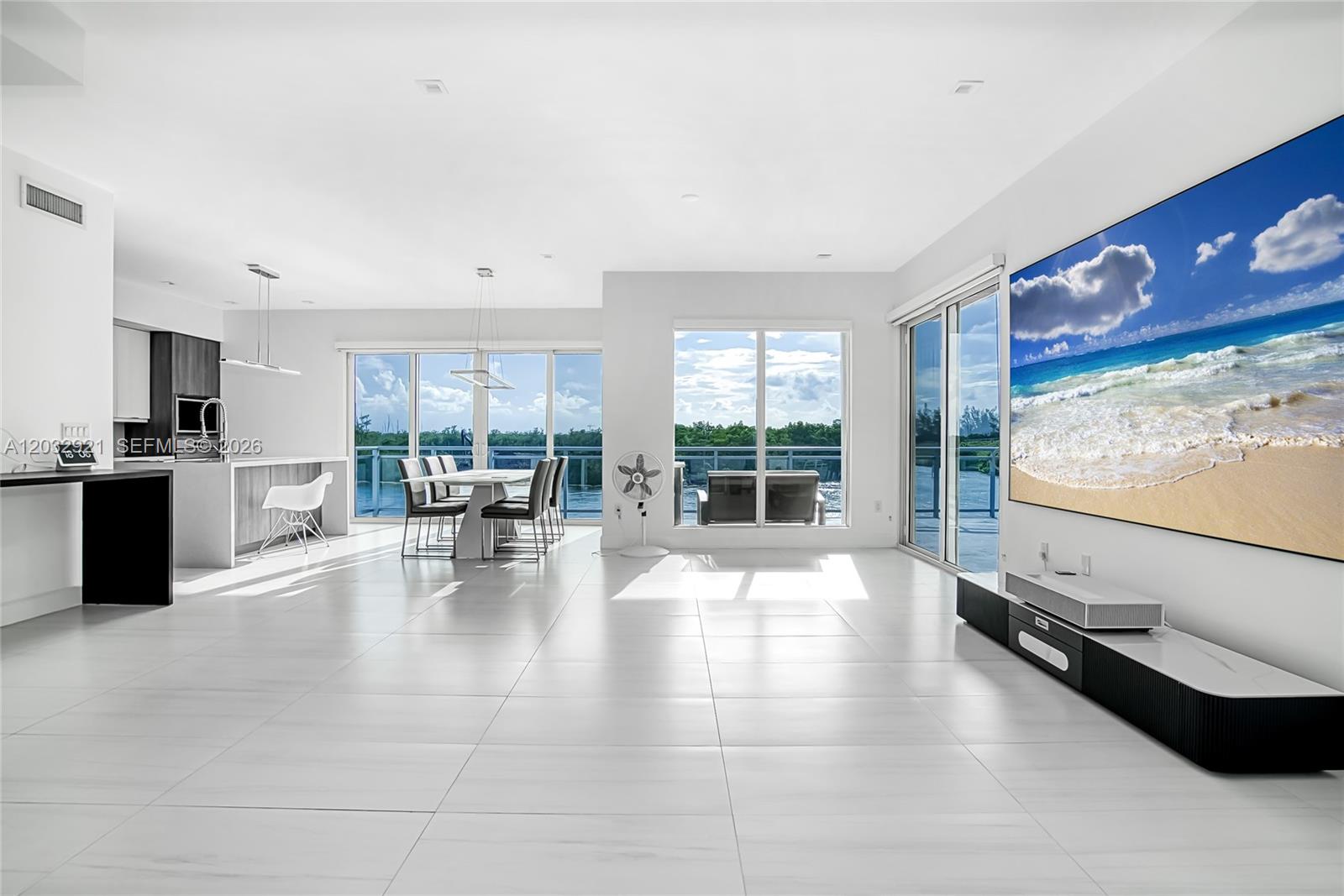 6100 N Ocean Drive
