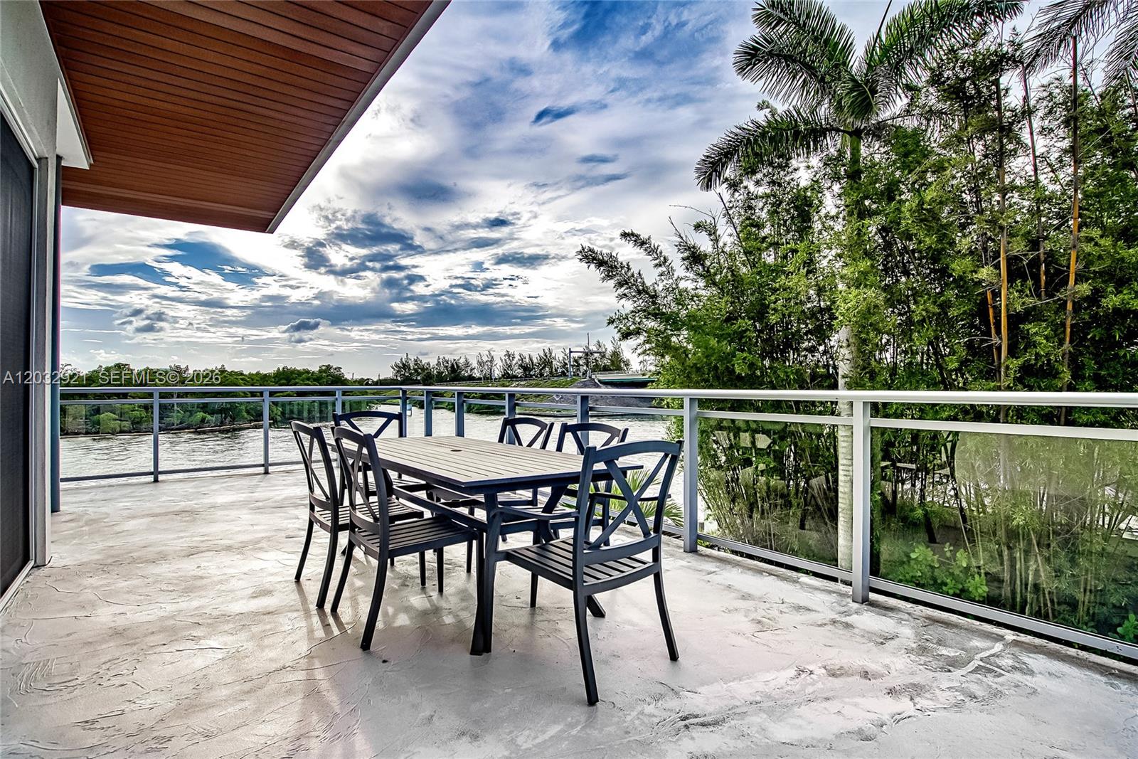 6100 N Ocean Drive