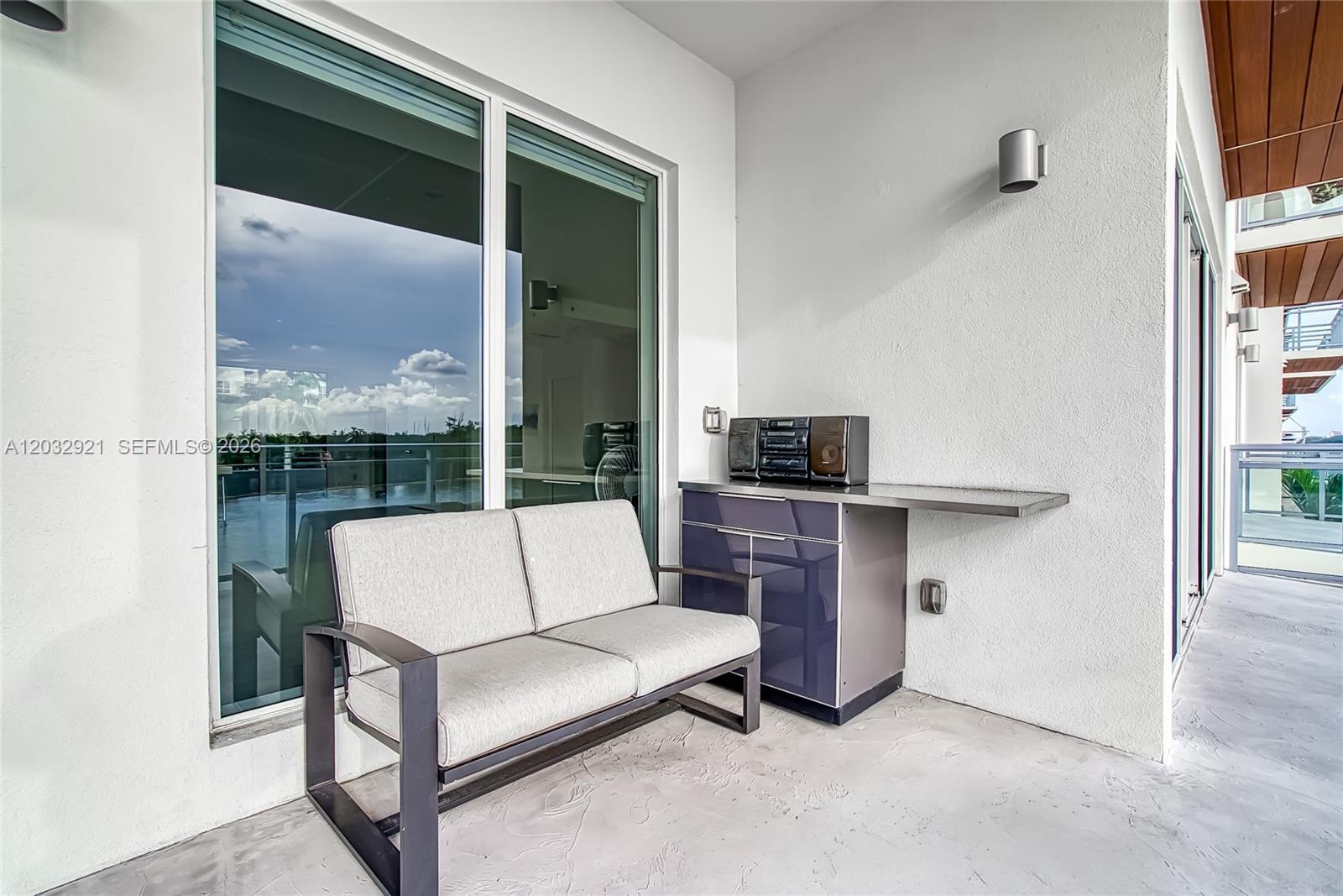 6100 N Ocean Drive