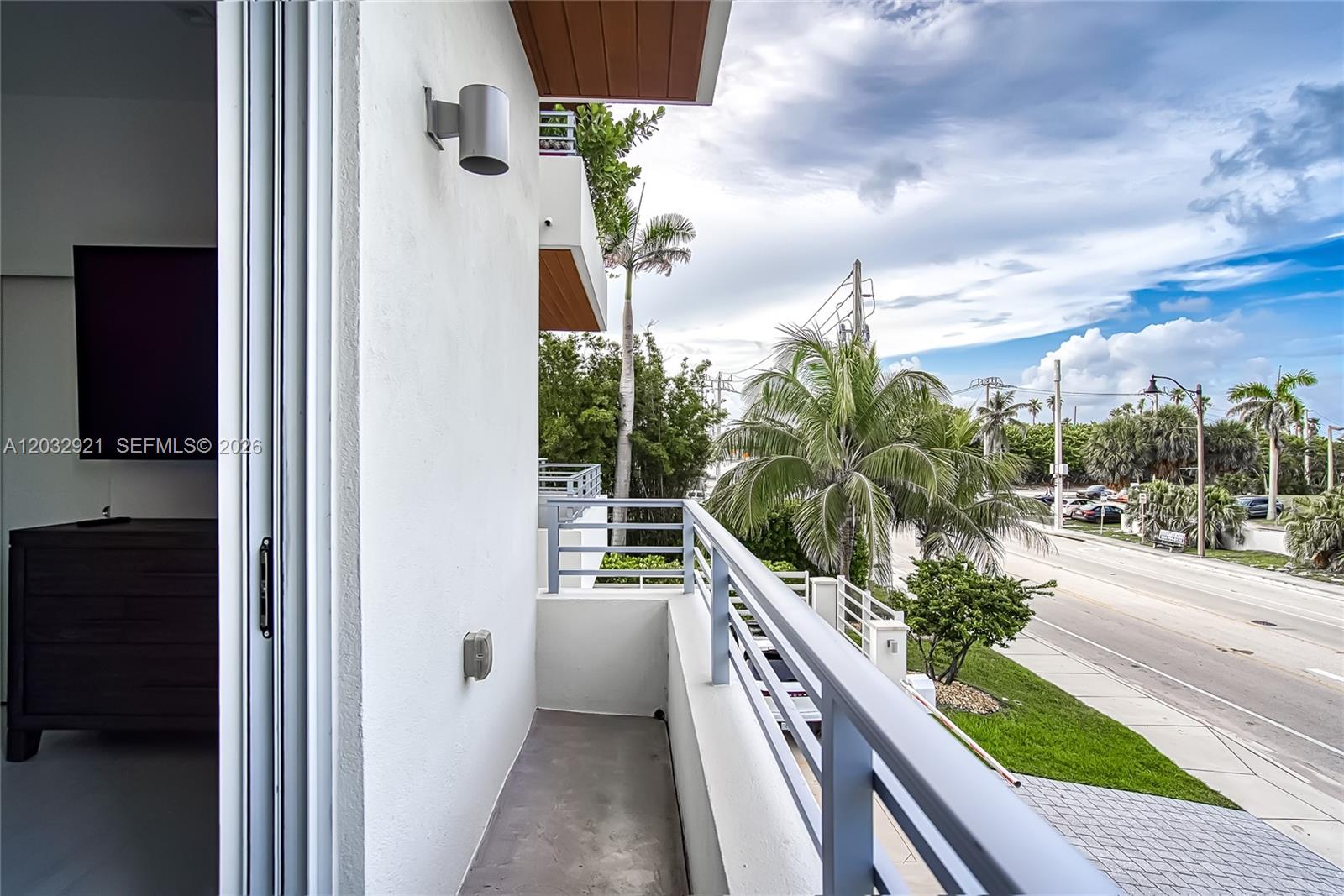 6100 N Ocean Drive