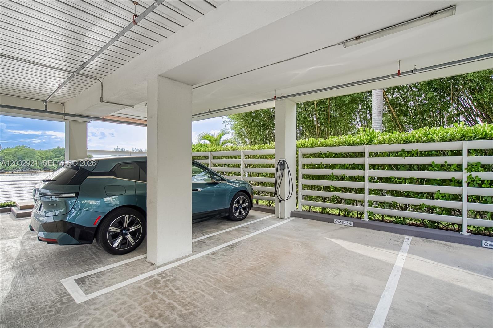 6100 N Ocean Drive