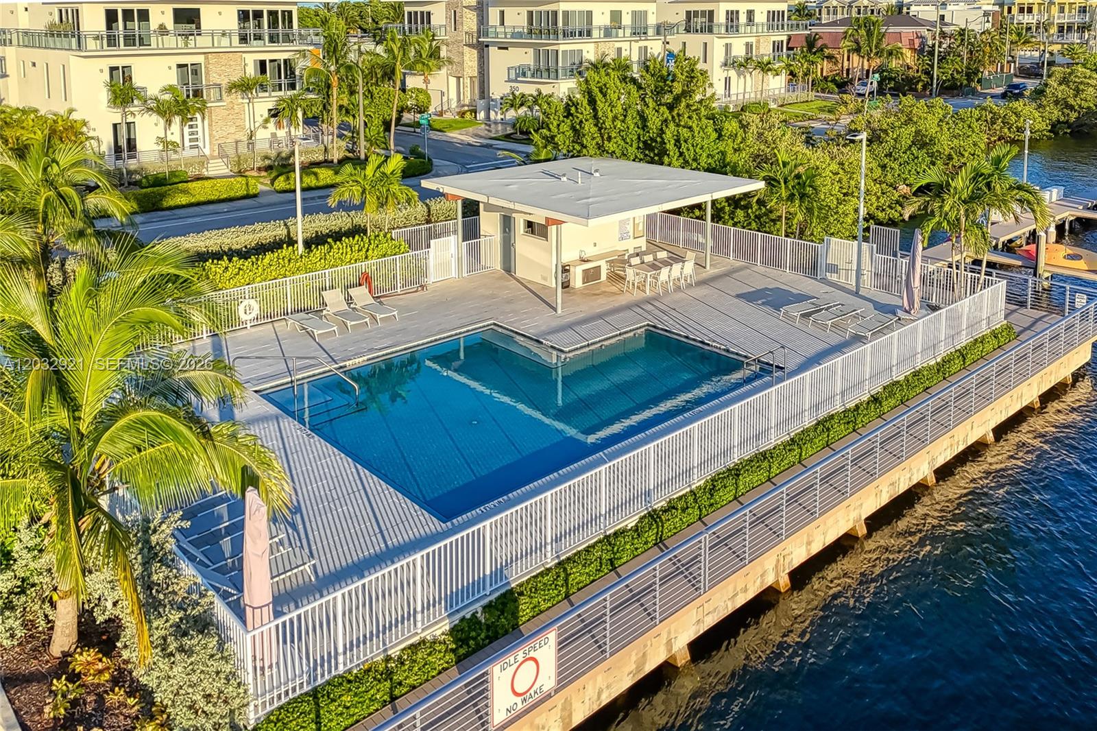 6100 N Ocean Drive