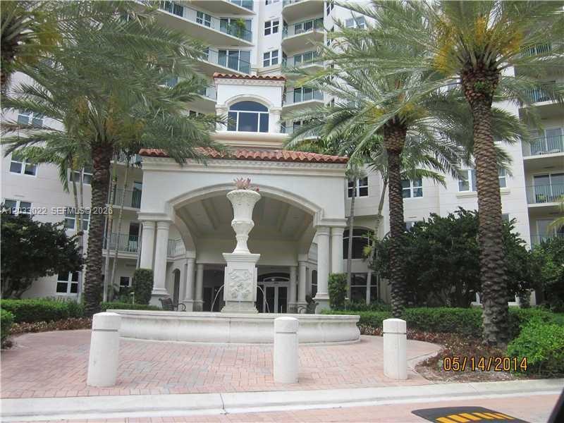 19900 E Country Club Drive
