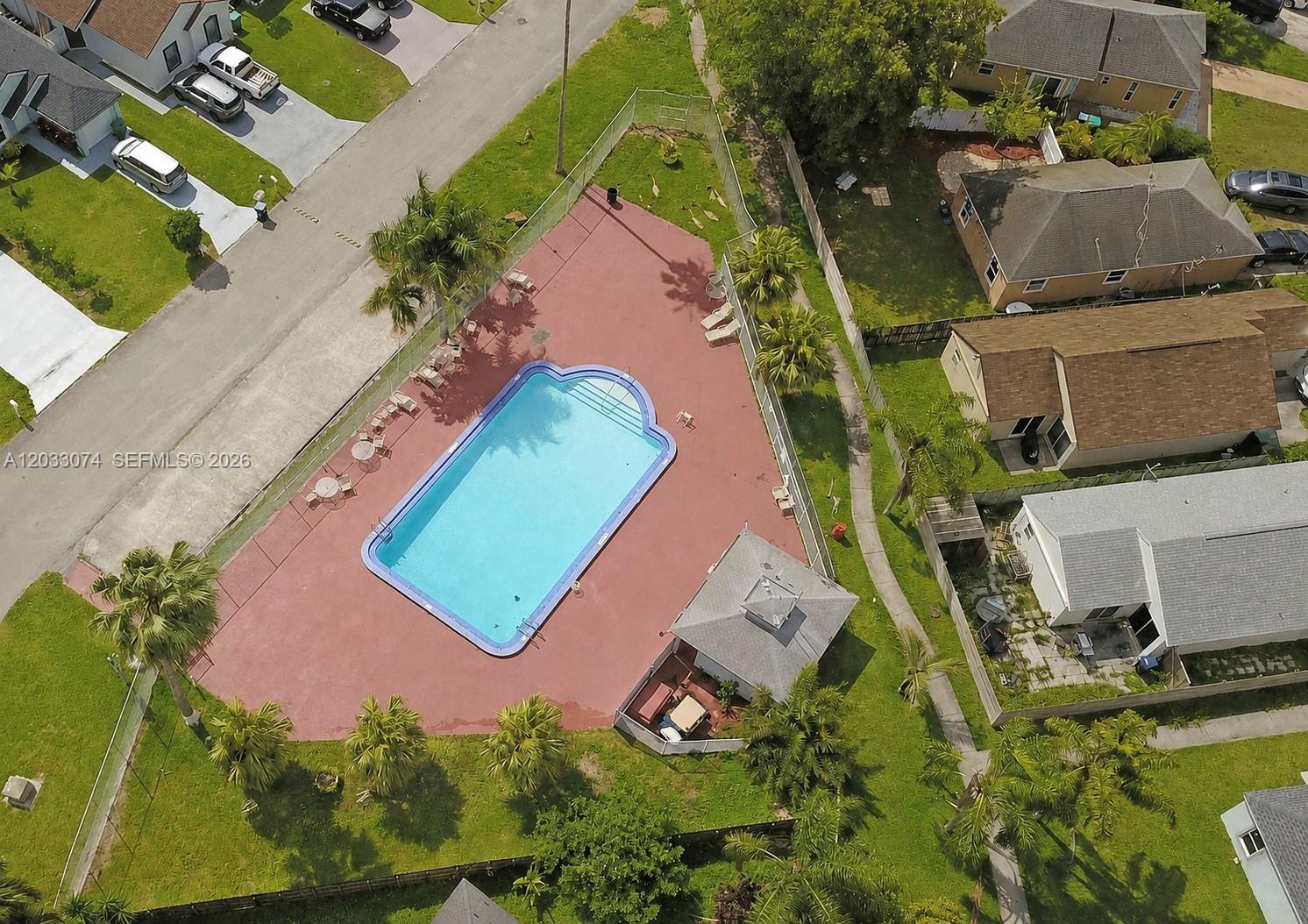 942 SW 8th Place