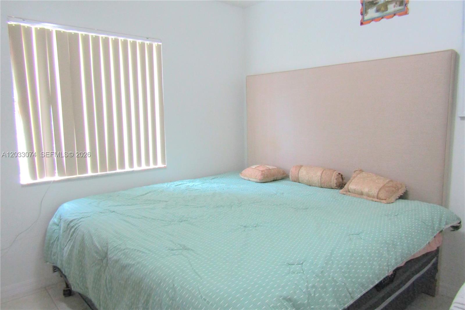 942 SW 8th Place