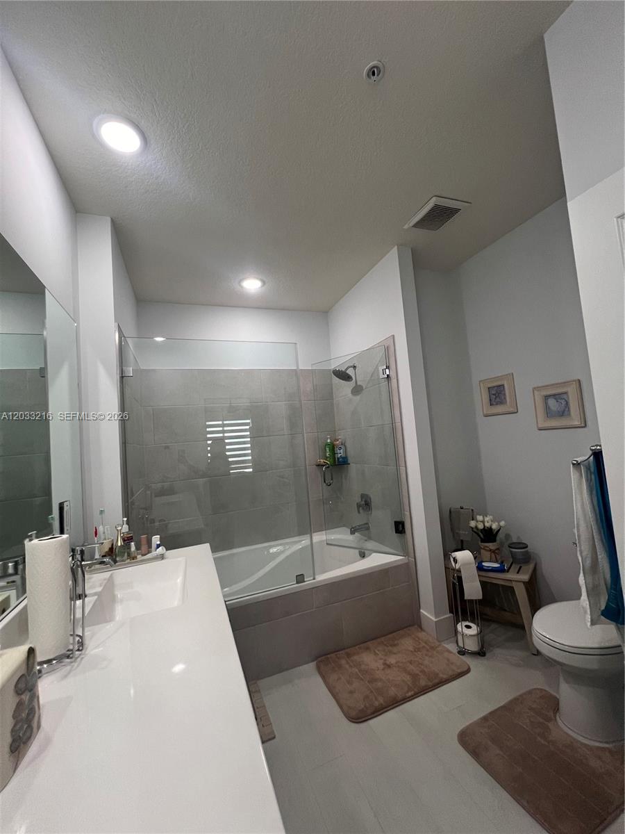 4670 NW 84th Avenue