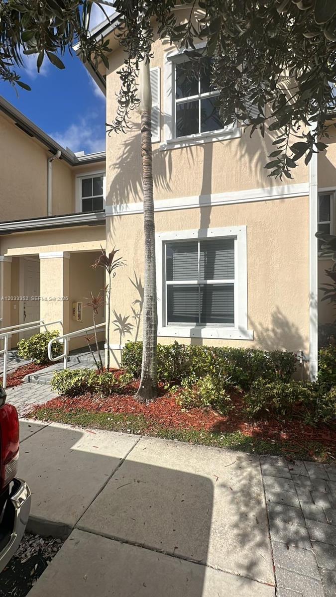 2819 SE 1st Drive