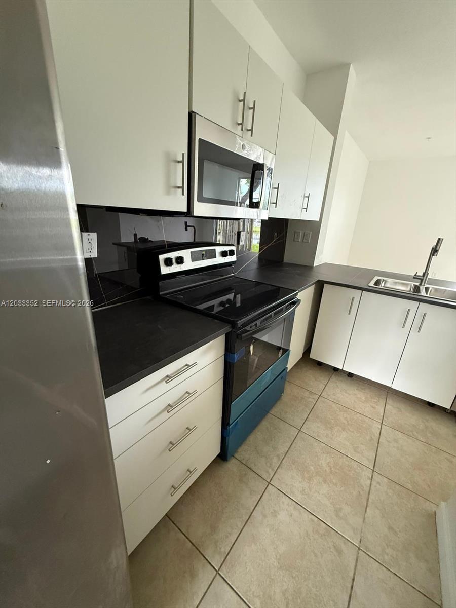 2819 SE 1st Drive