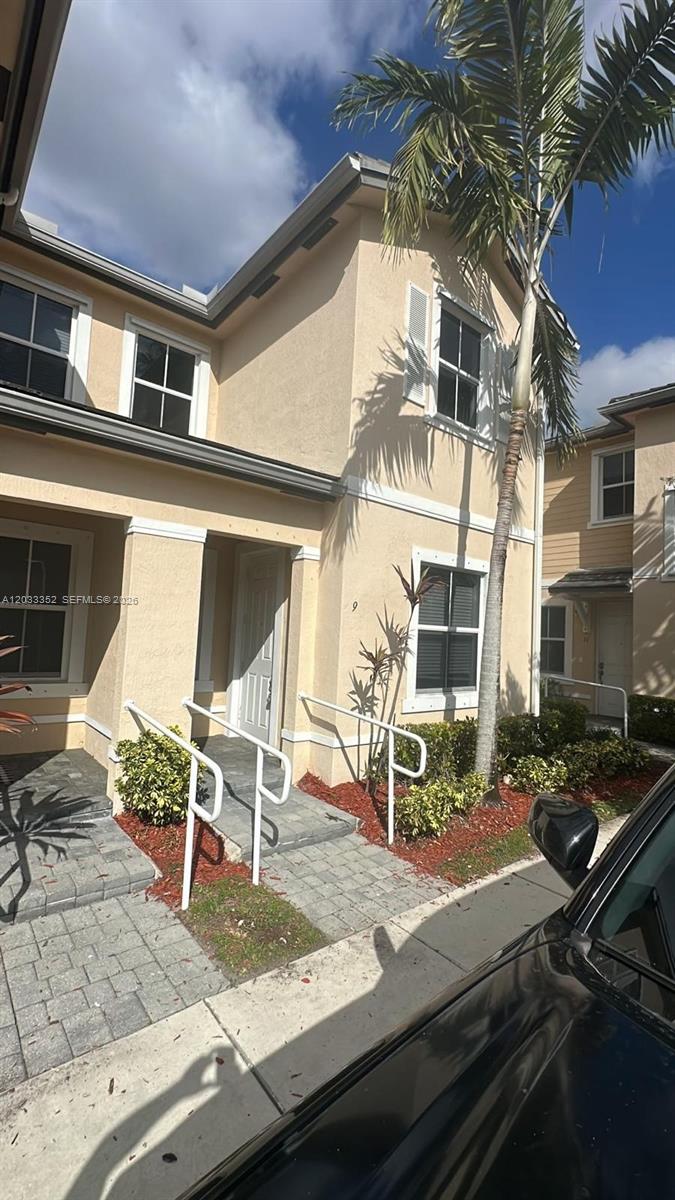 2819 SE 1st Drive