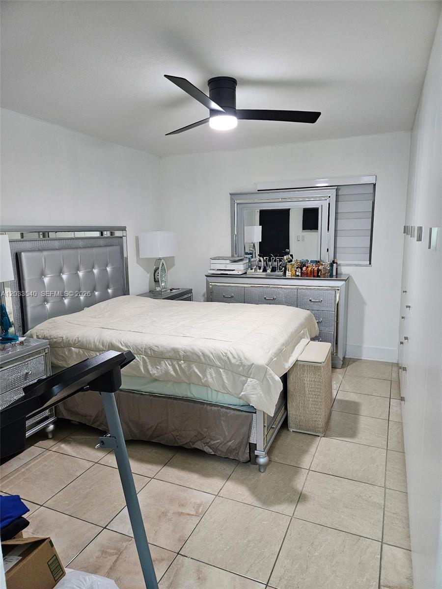 2348 W 56th Street