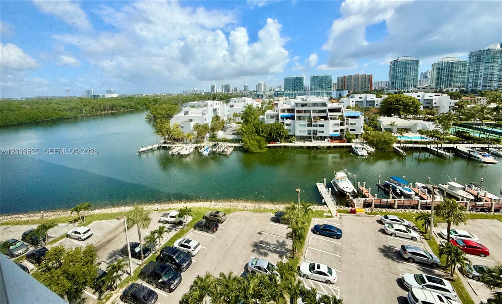 400 Kings Point Drive