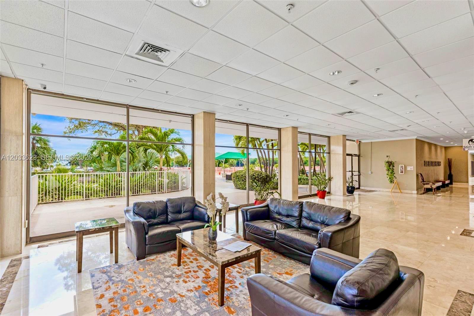 400 Kings Point Drive