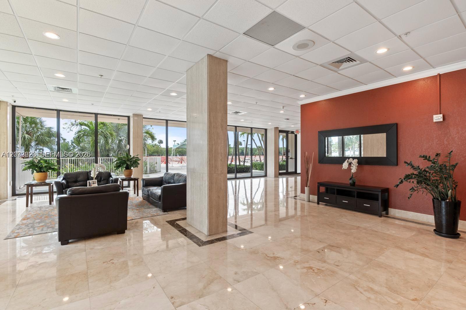400 Kings Point Drive