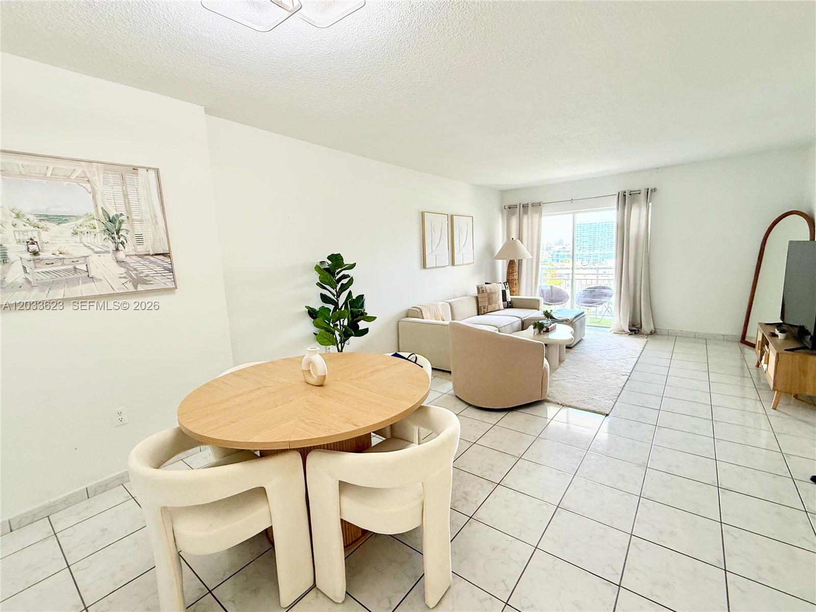 400 Kings Point Drive