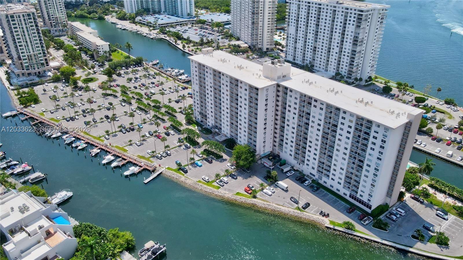 400 Kings Point Drive