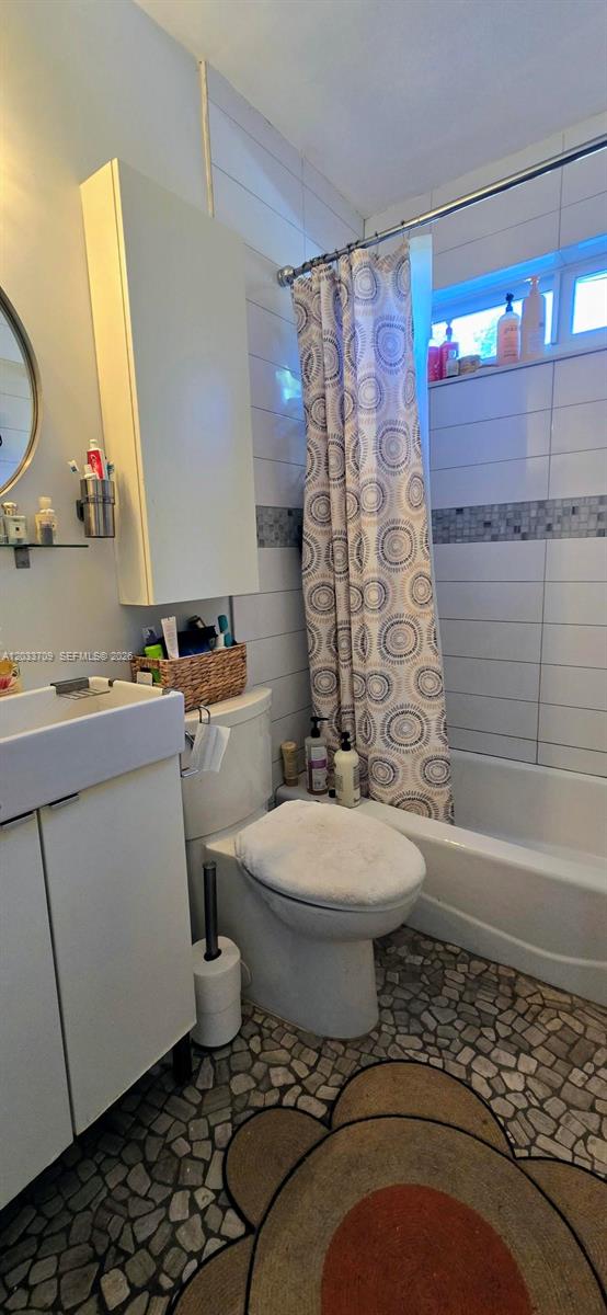 1135 NE 133 Rd Street