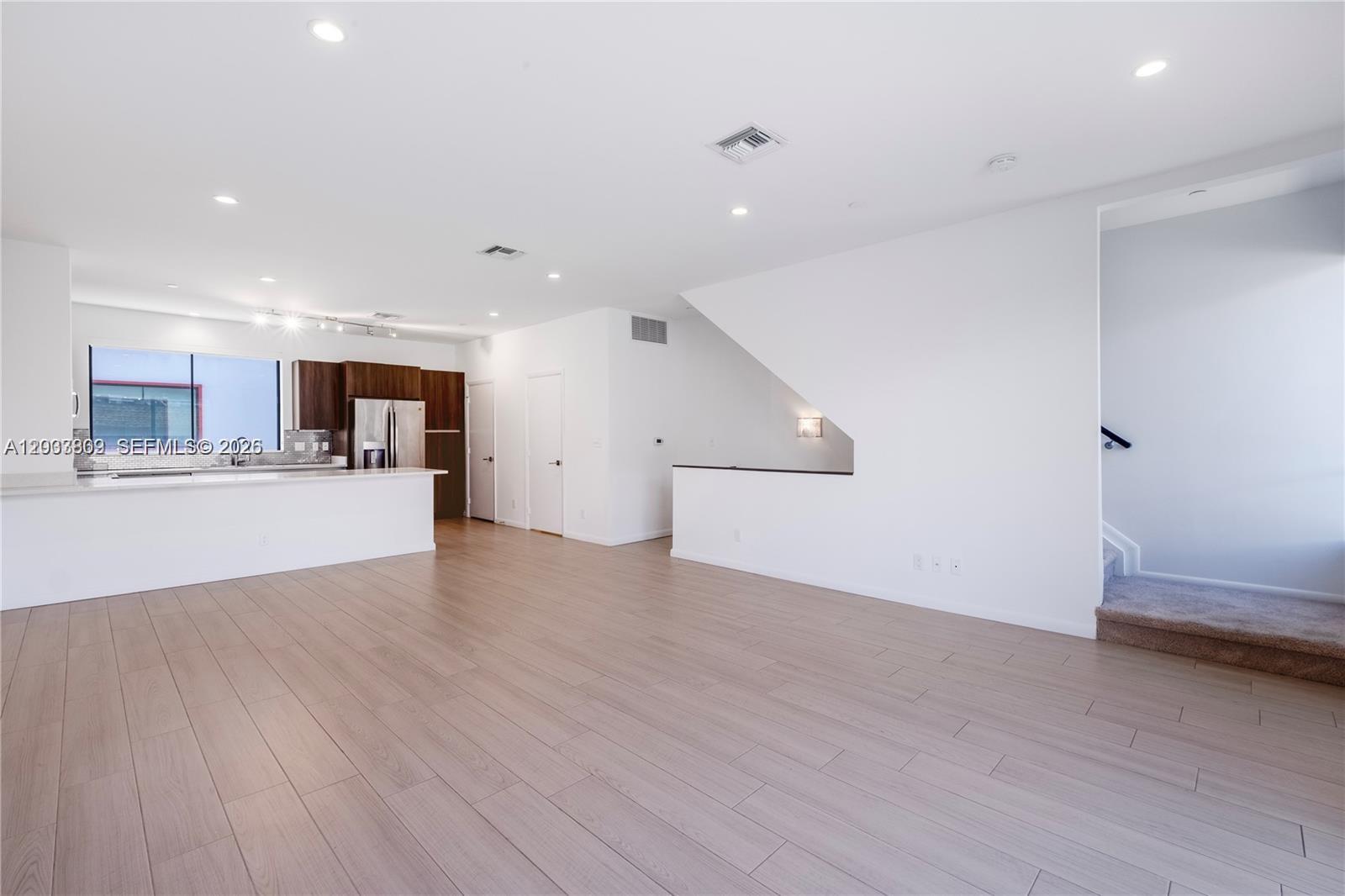 113 NE 6 Street