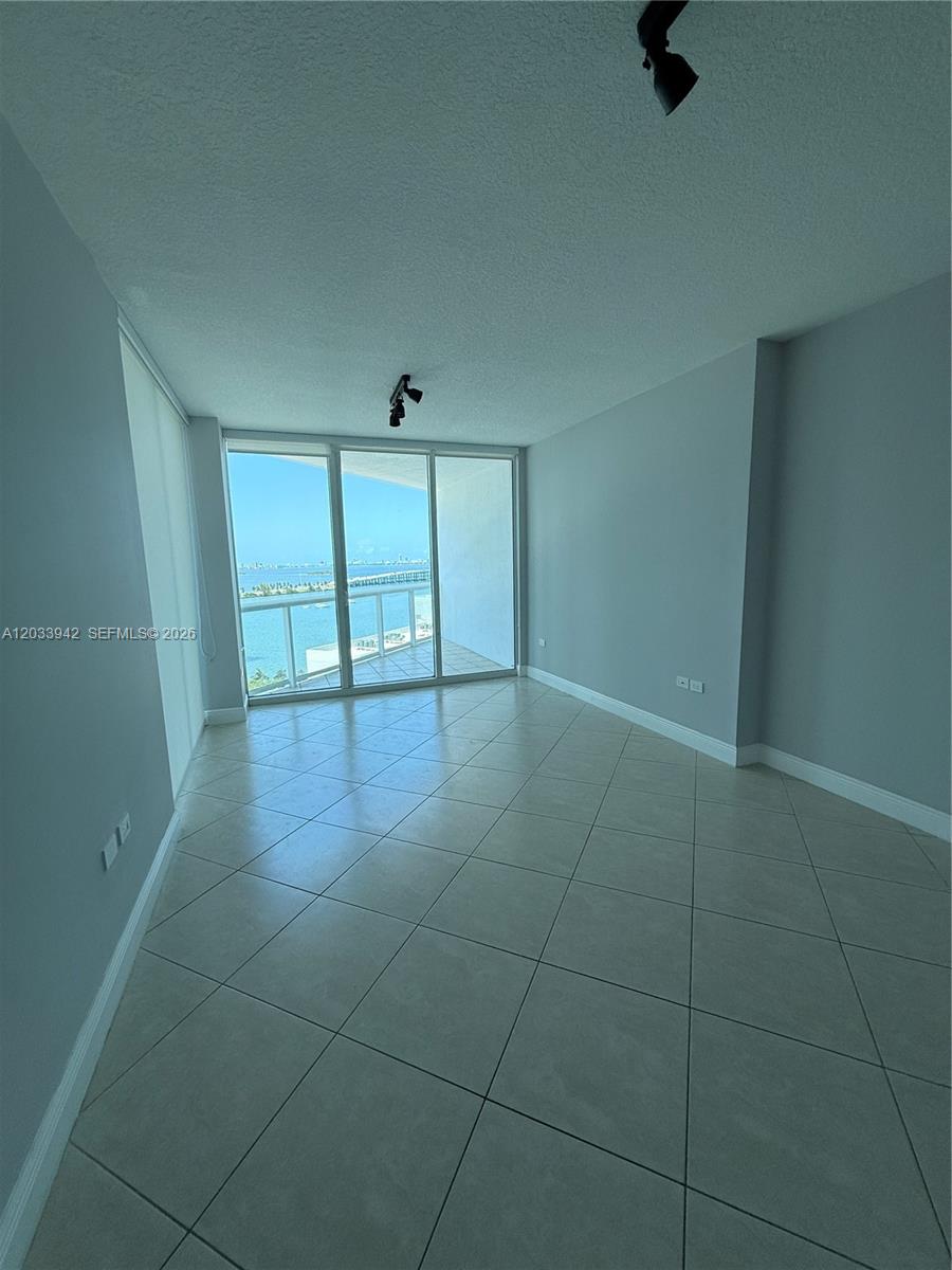 480 NE 30th Street