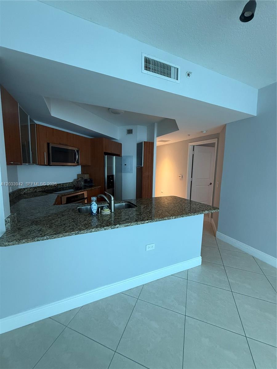 480 NE 30th Street