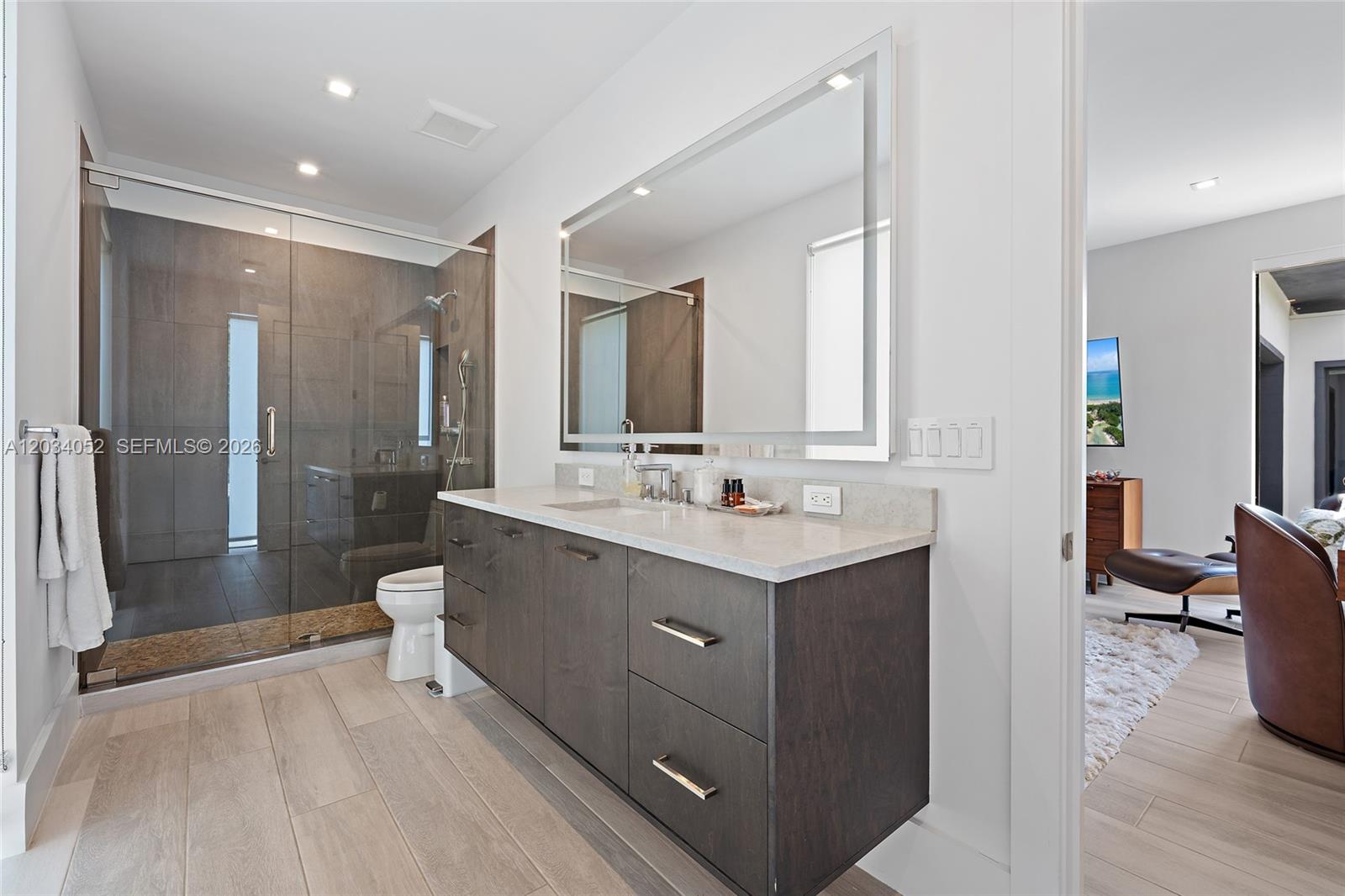 162 Commodore Drive