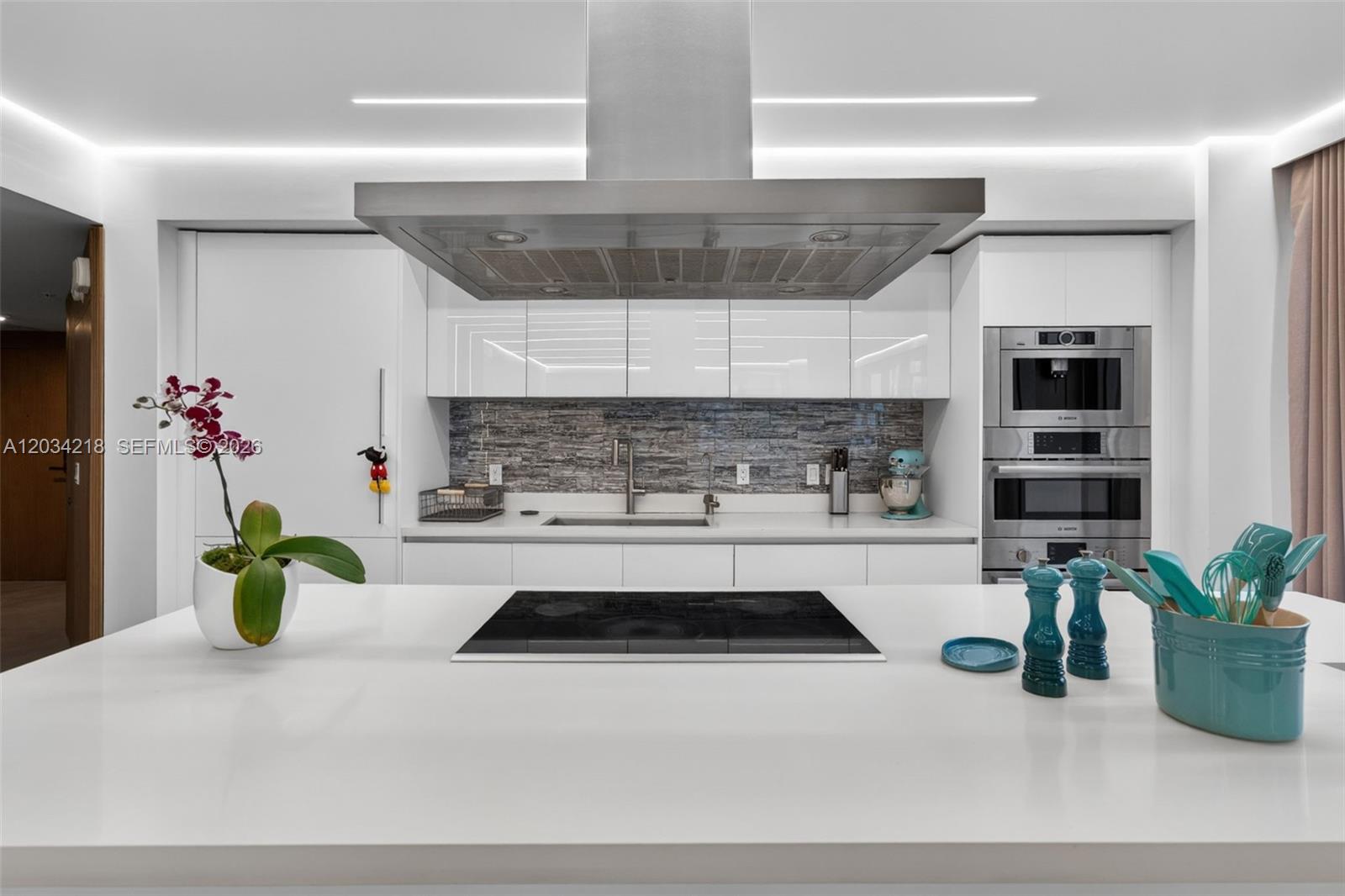 300 Sunny Isles Boulevard