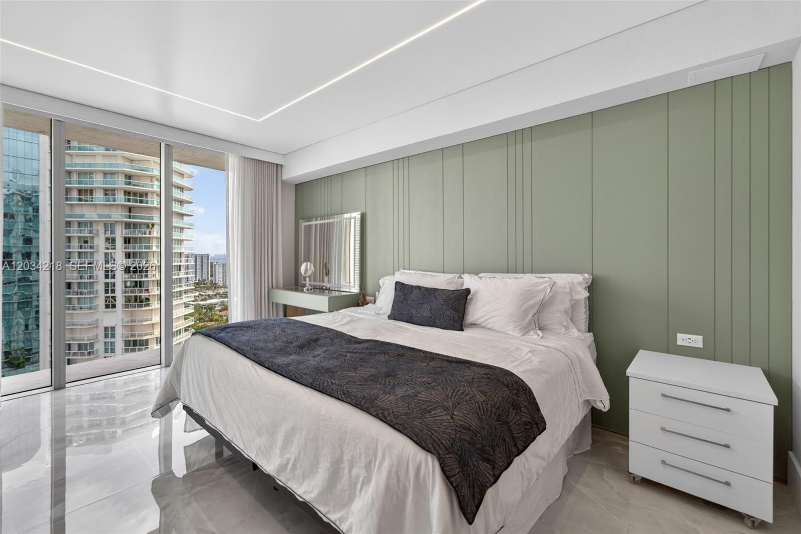 300 Sunny Isles Boulevard