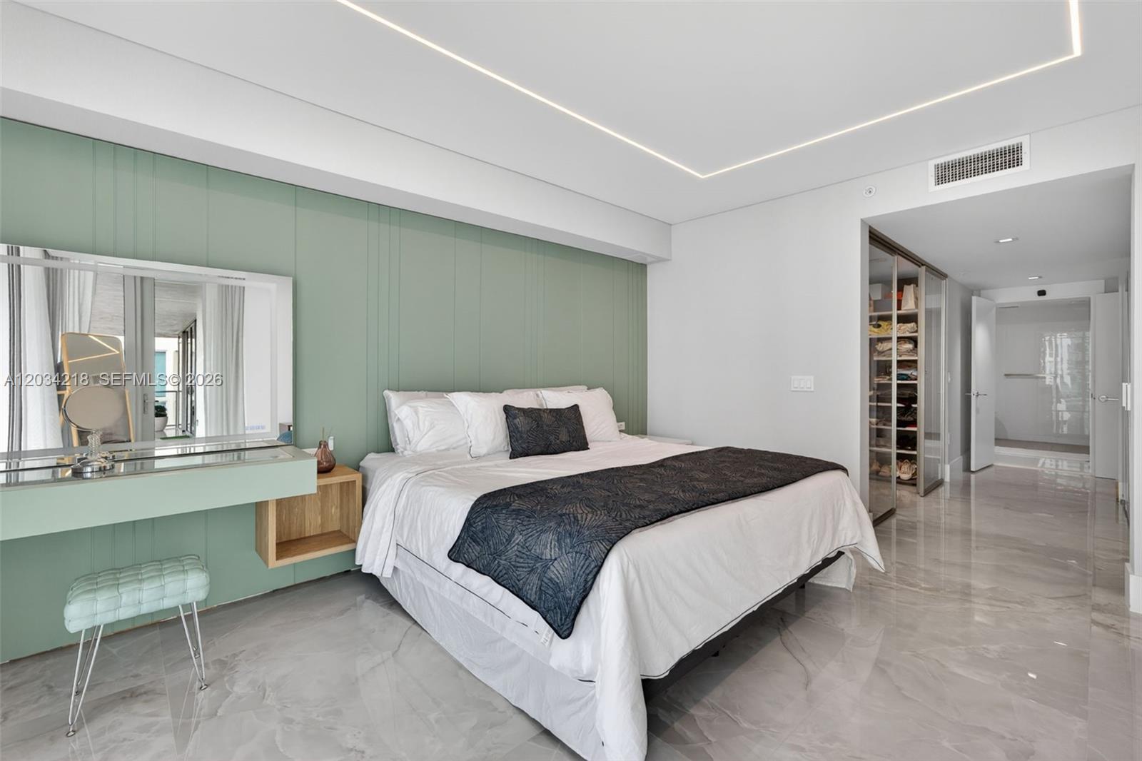 300 Sunny Isles Boulevard