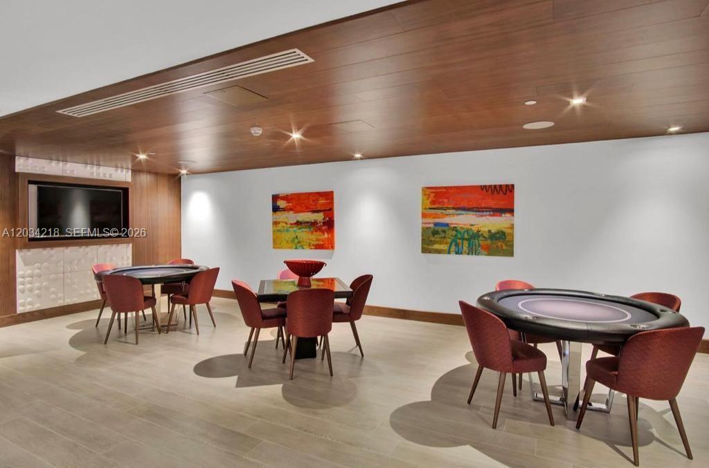 300 Sunny Isles Boulevard