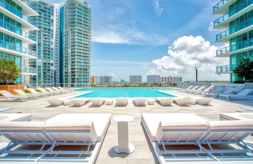 300 Sunny Isles Boulevard