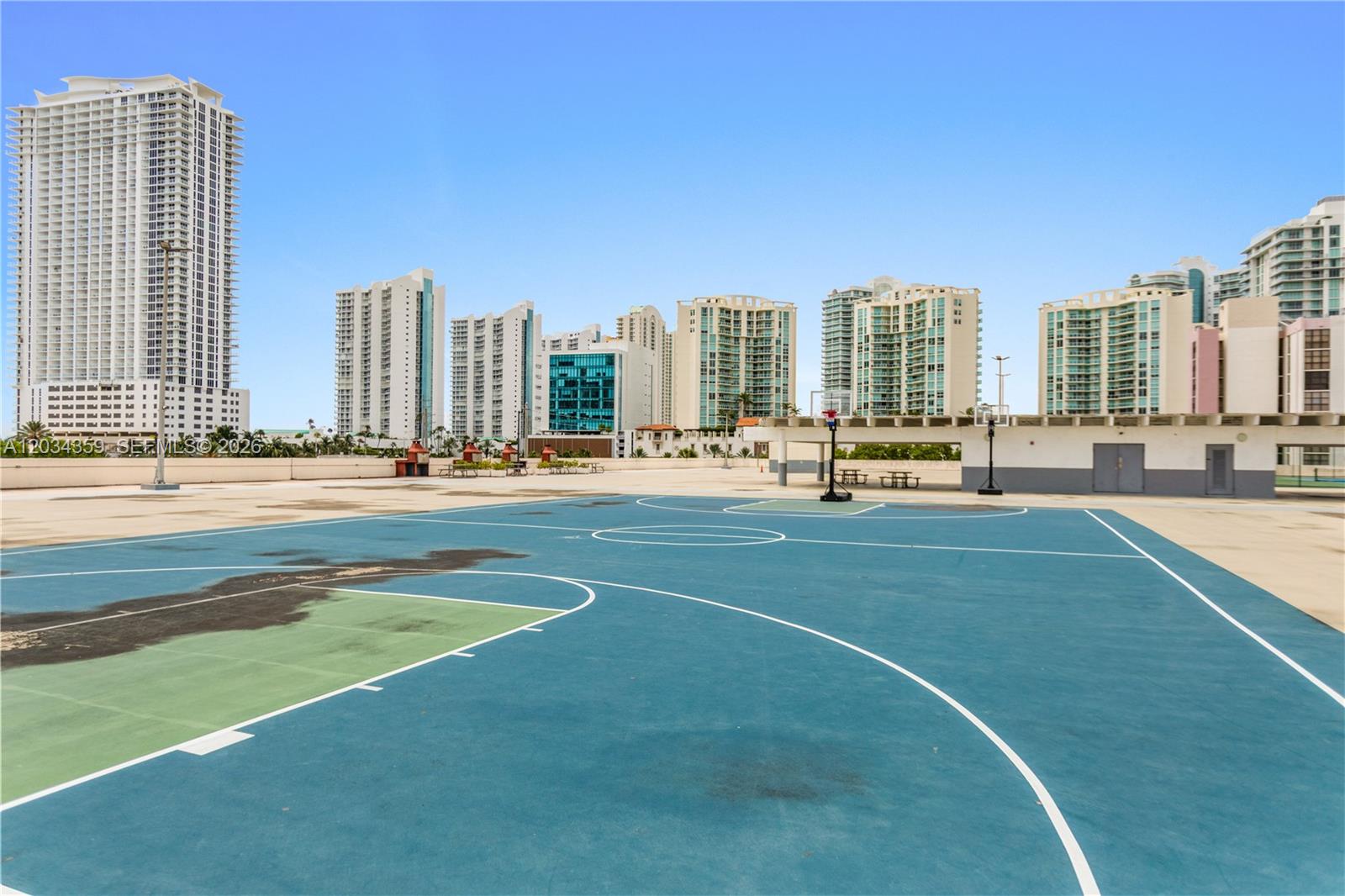 17021 N Bay Road