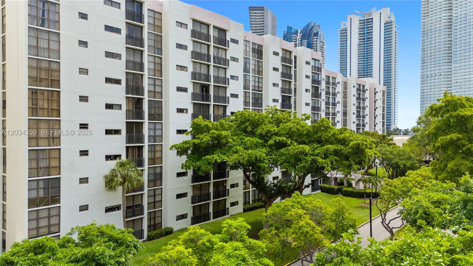 17021 N Bay Road