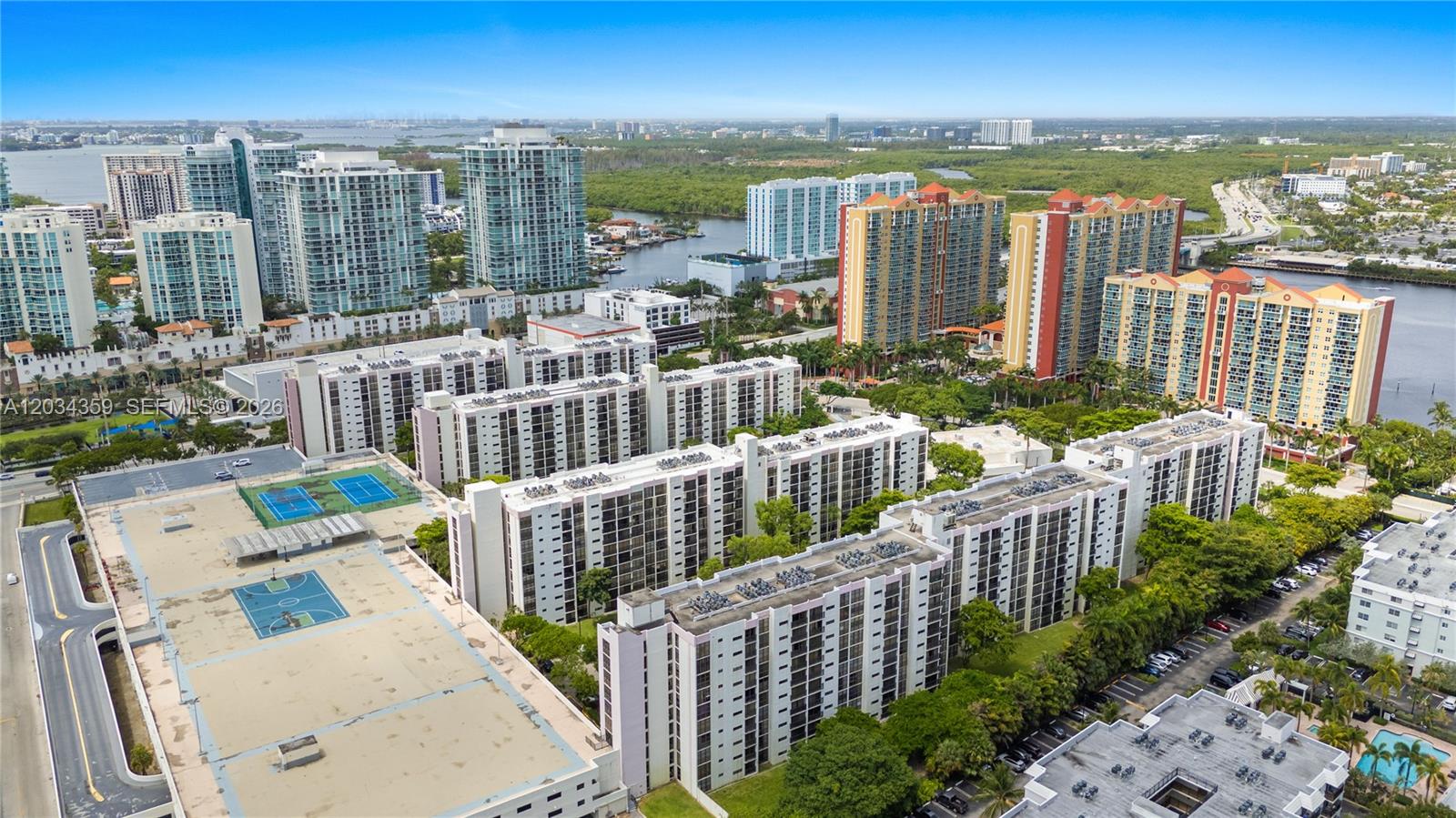 17021 N Bay Road