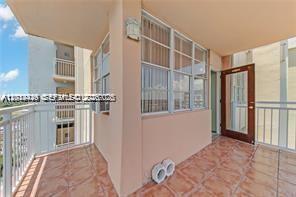 2025 NE 164th Street