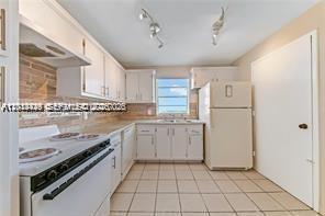 2025 NE 164th Street