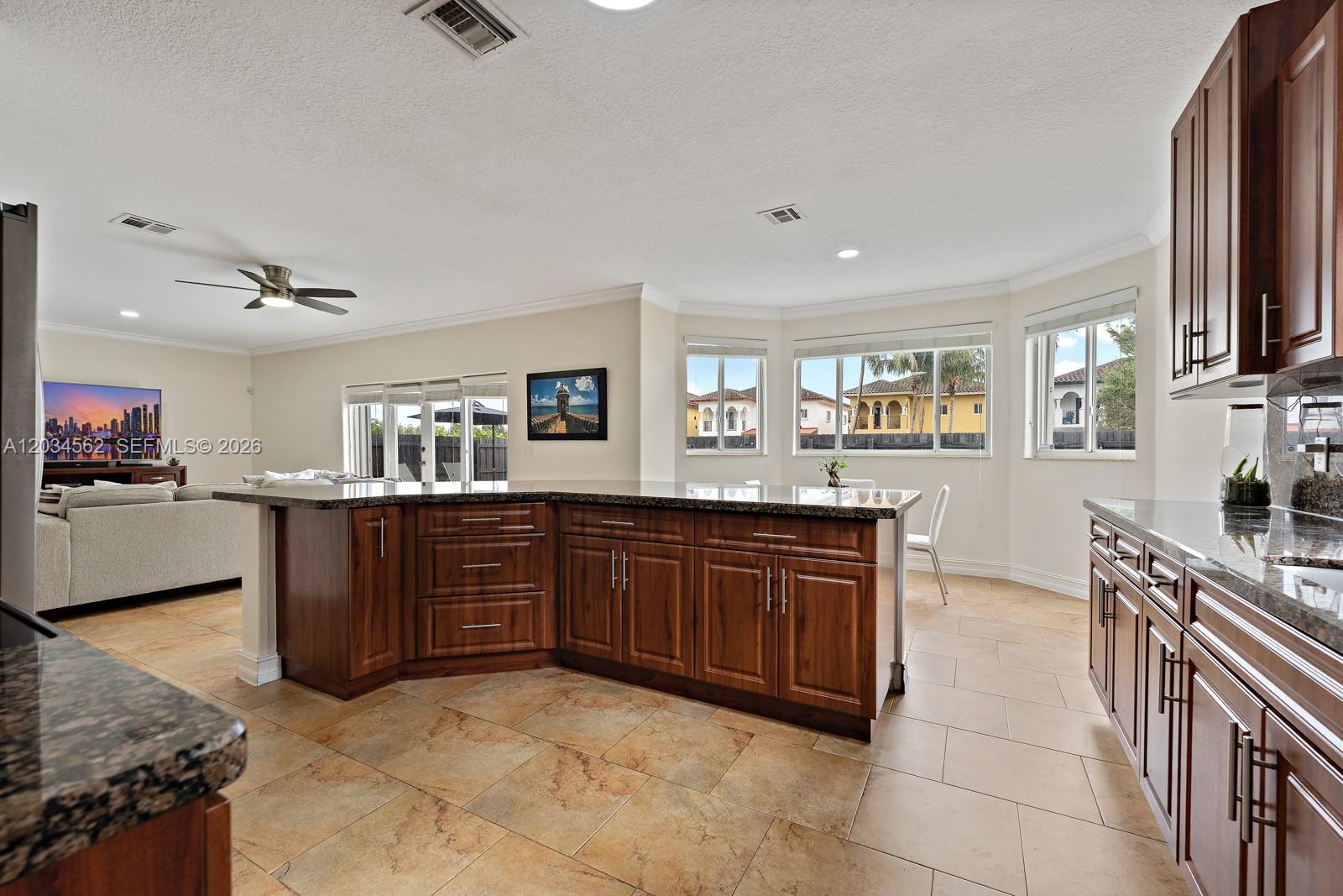 15651 SW 14th Street