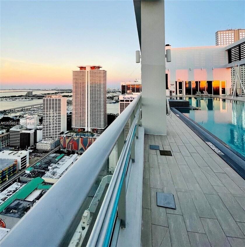 151 SE 1st Street