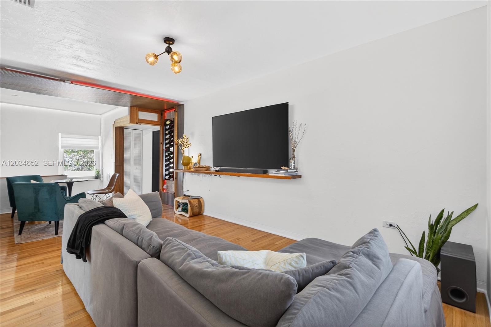 2431 SW 4th Street