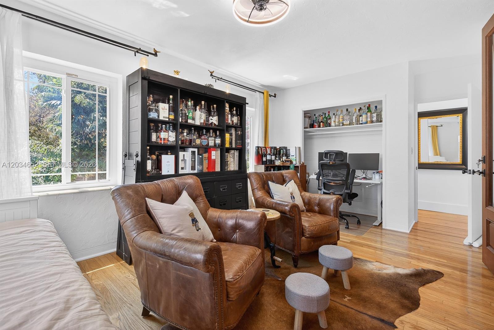 2431 SW 4th Street