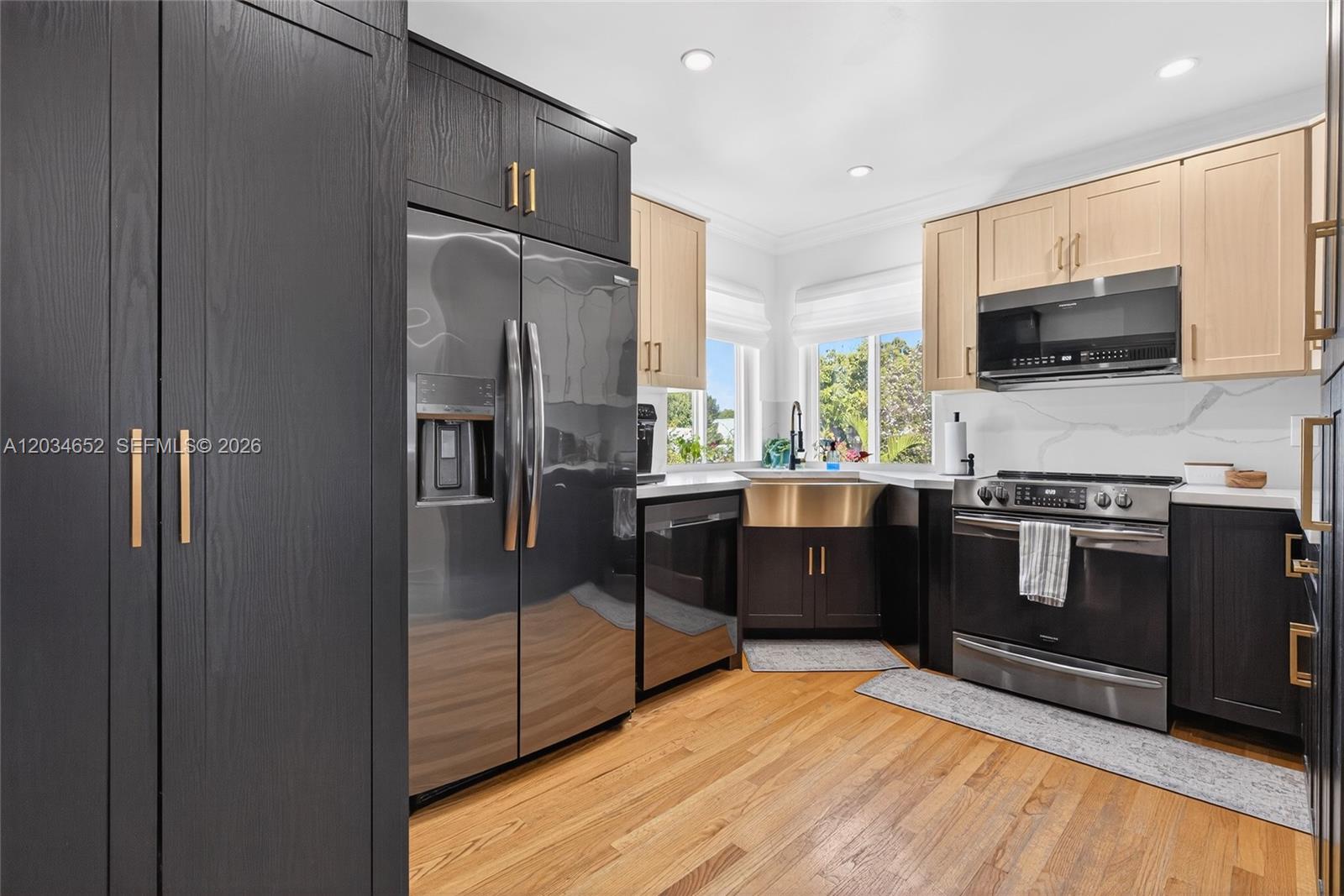 2431 SW 4th Street