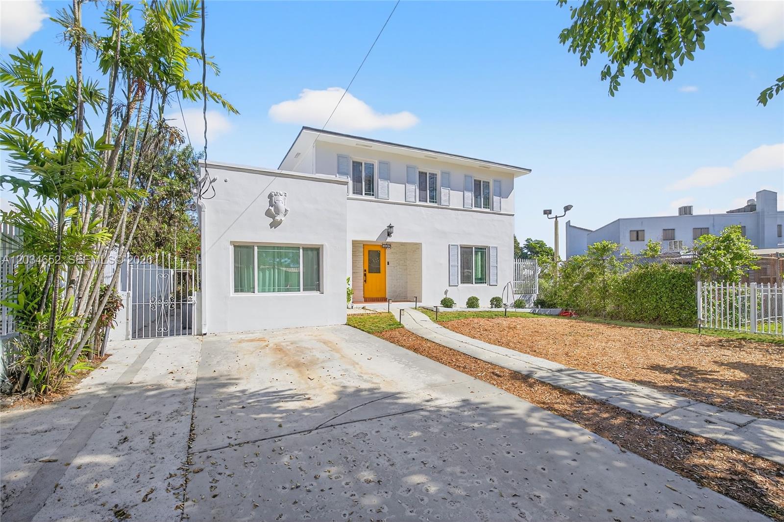 2431 SW 4th Street