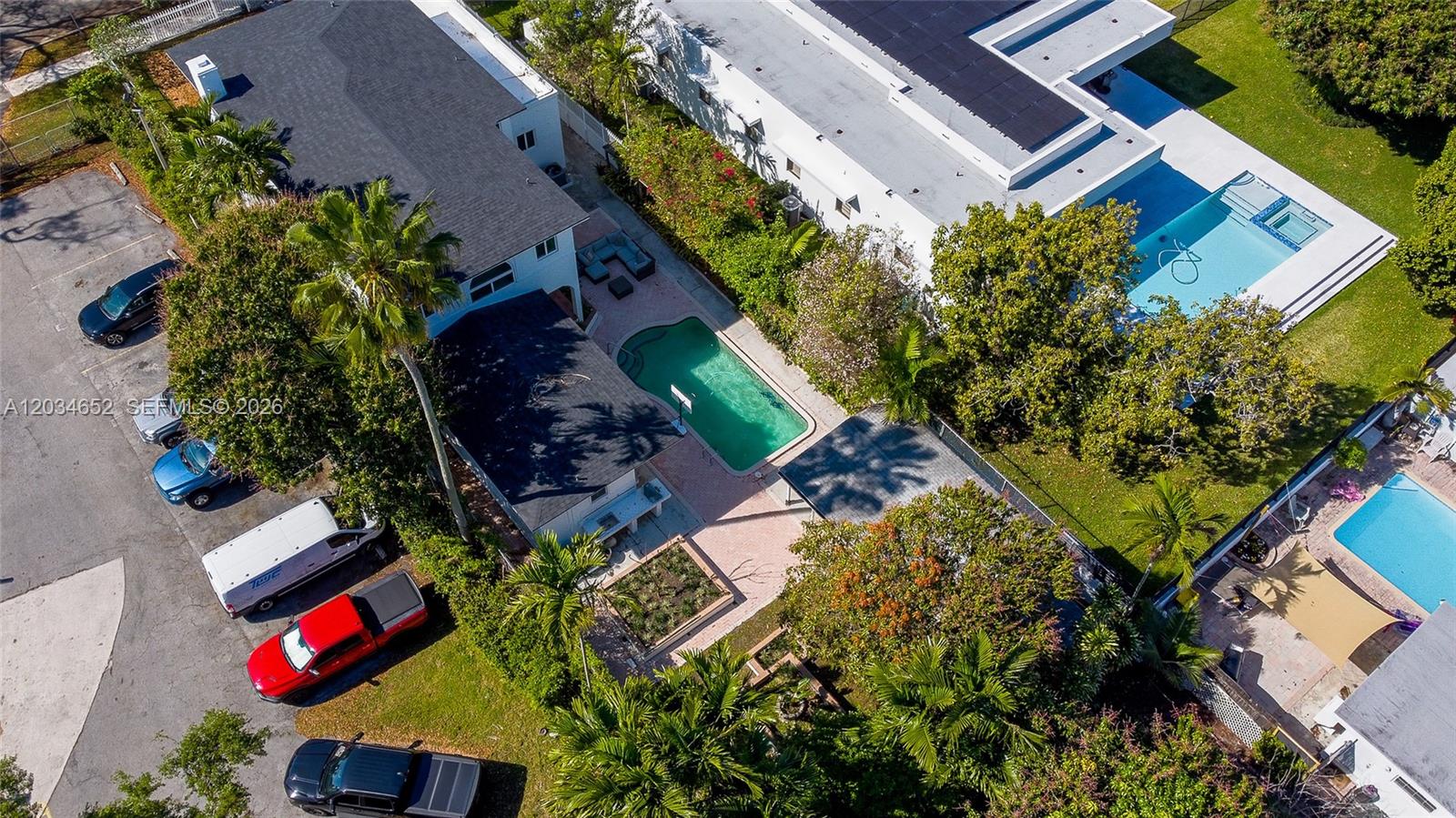 2431 SW 4th Street