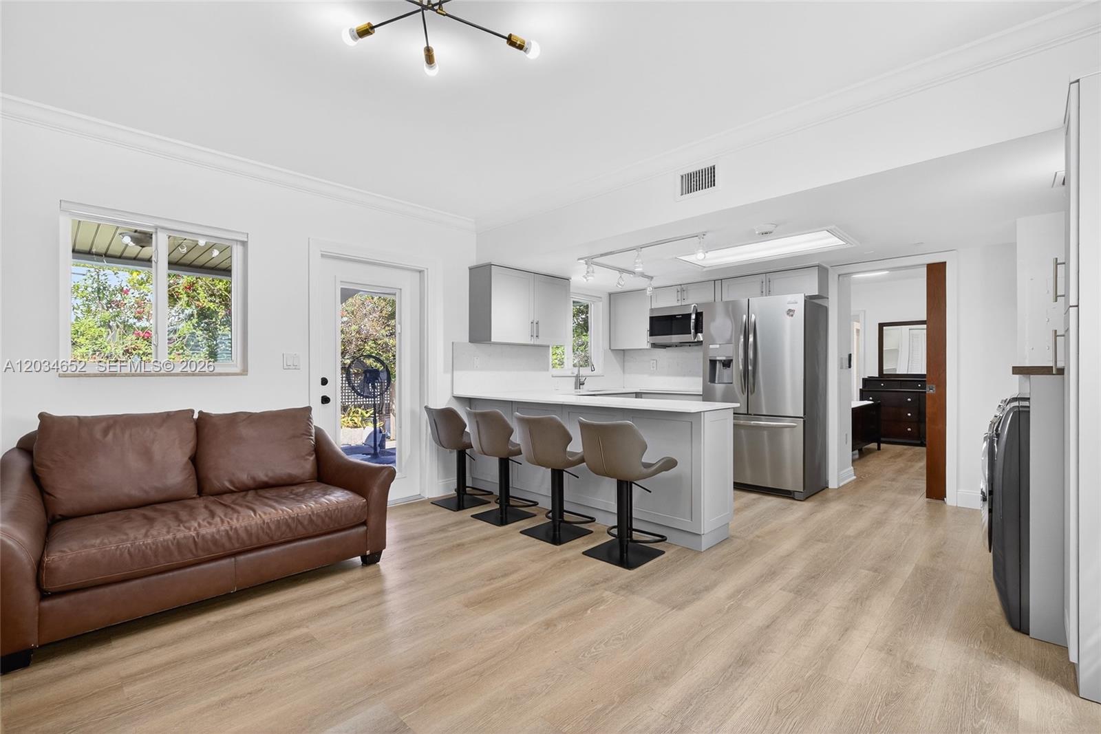 2431 SW 4th Street