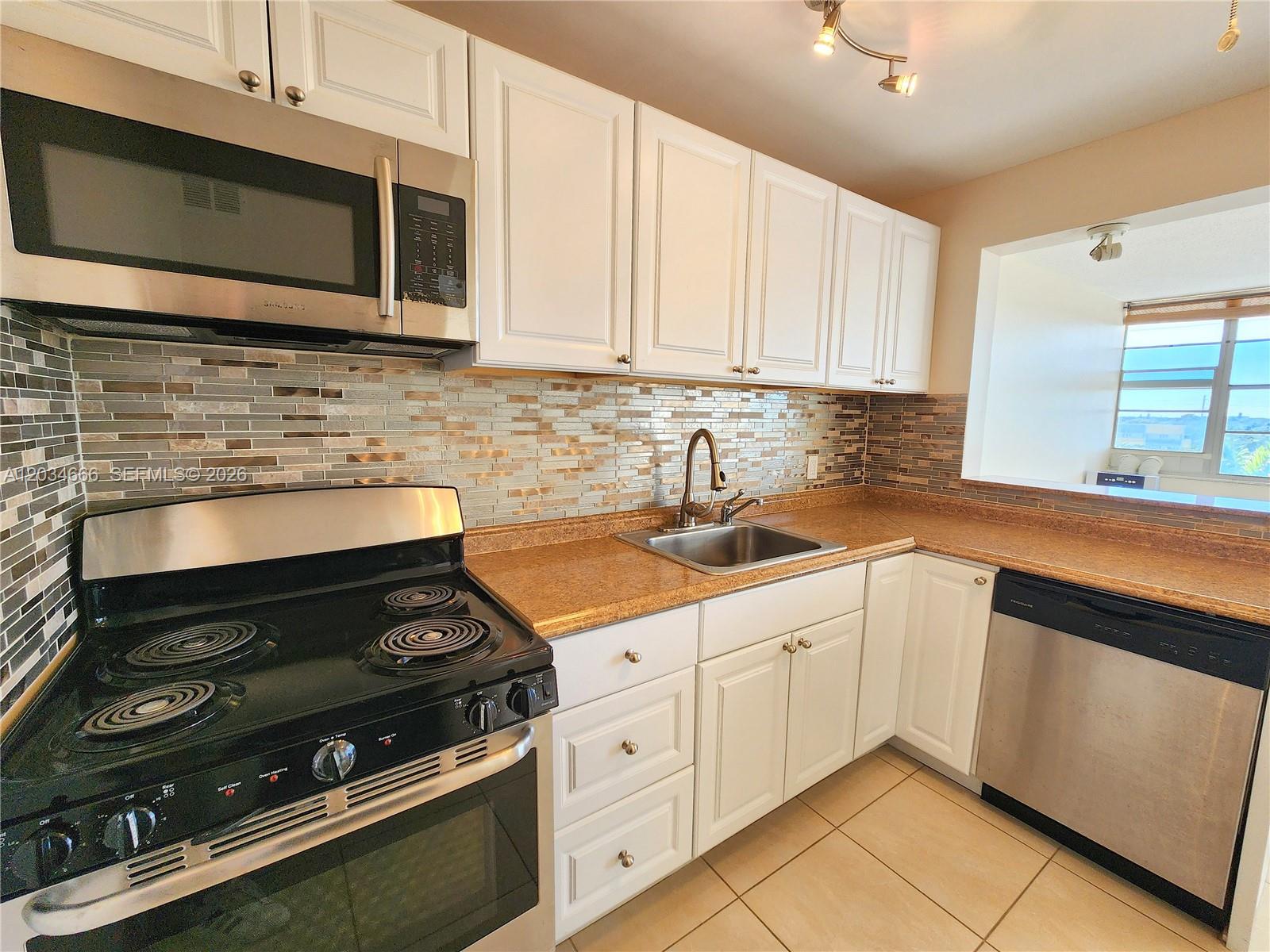 2025 NE 164th Street